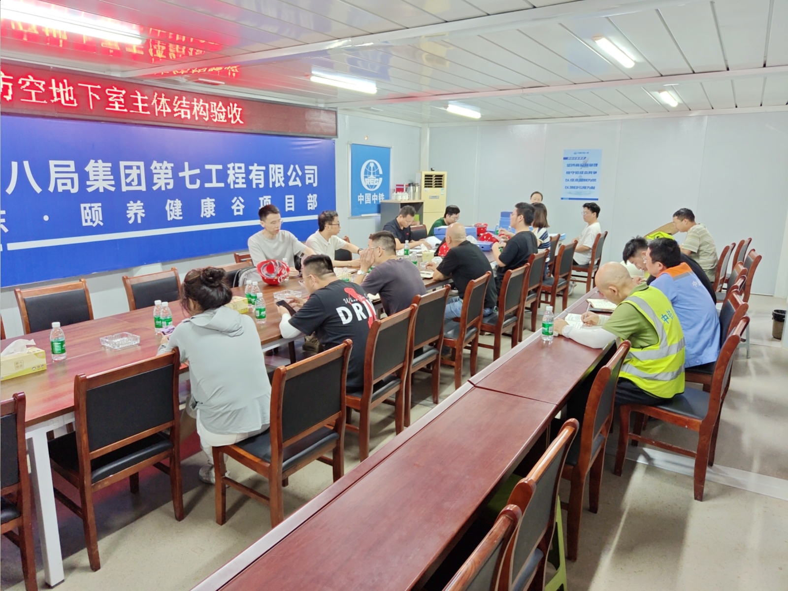 南充颐养健康谷项目部防空地下室顺利通过主体结构验收