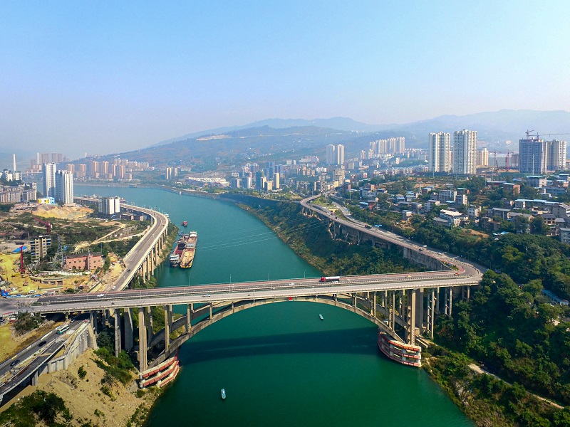 荣获全国市场质量信用A等用户满意工程的涪陵乌江大桥复线桥